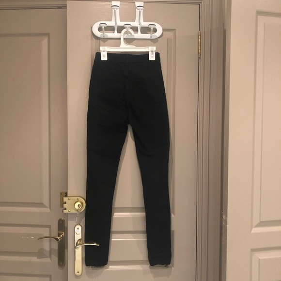 MOVING SALE! Zara skinny jeans - Picture 6 of 7
